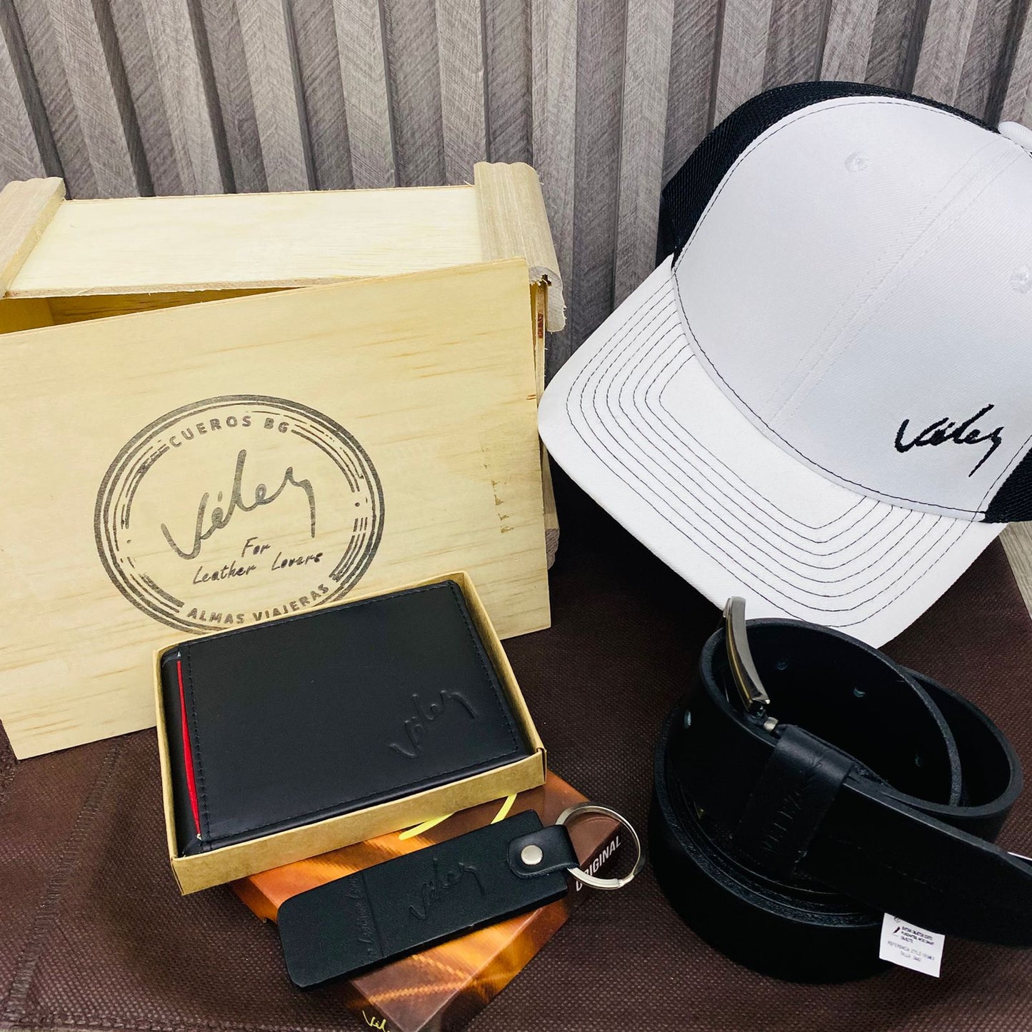 KIT VELEZ X4 + GORRA VLZ