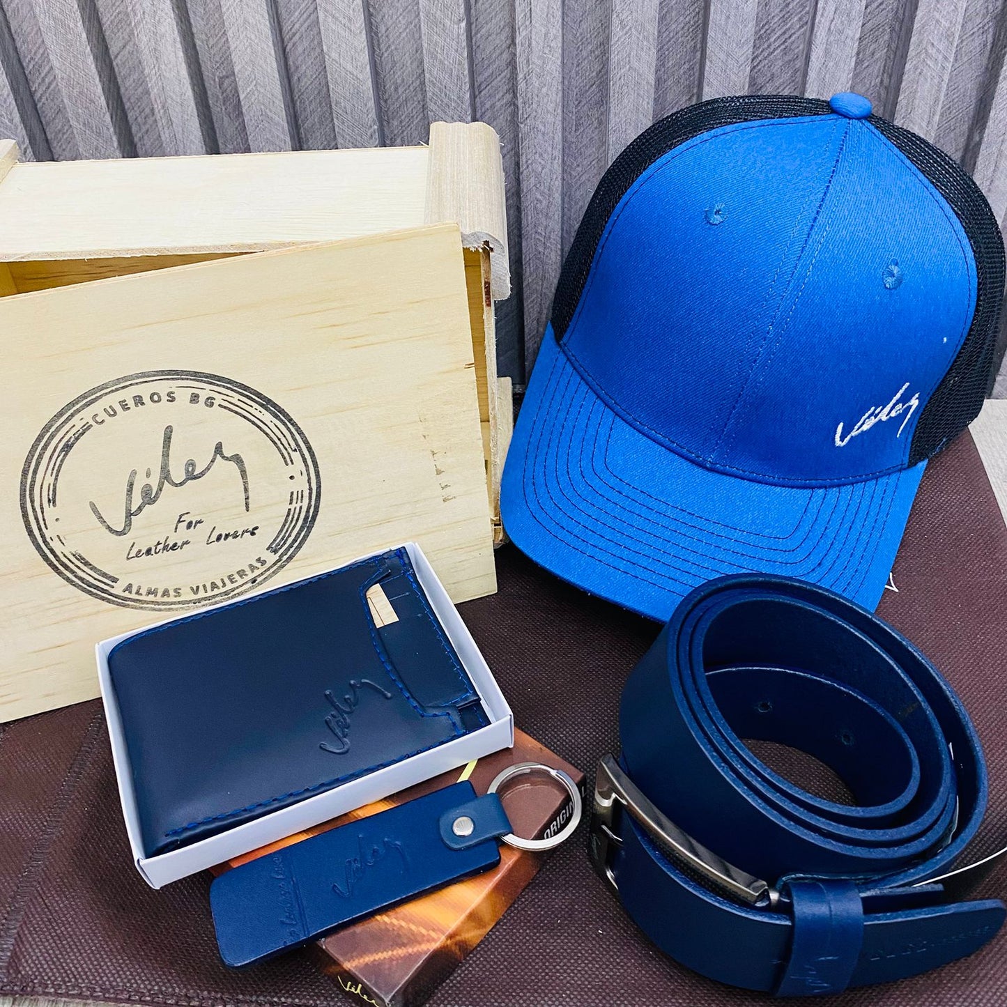 KIT VELEZ X4 + GORRA VLZ